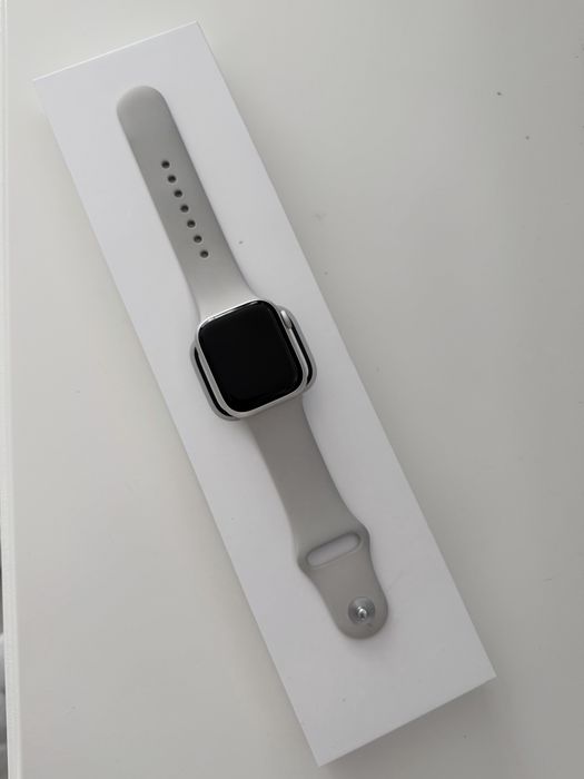 Apple Watch Series 7 41 mm Starlight