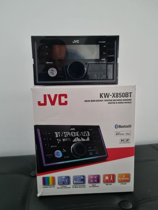 Player auto jvc cu garanție și factura altex