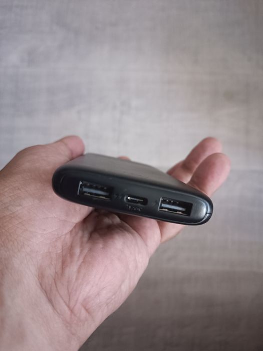 Продам новый пауэр-банк Acron 10000 мАч
