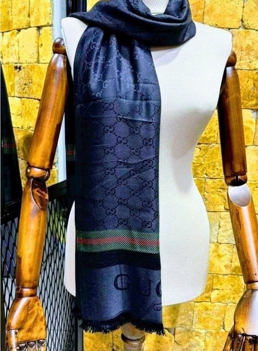 Esarfe/saluri unisex,două fețe,material tip casmir, sezonul rece