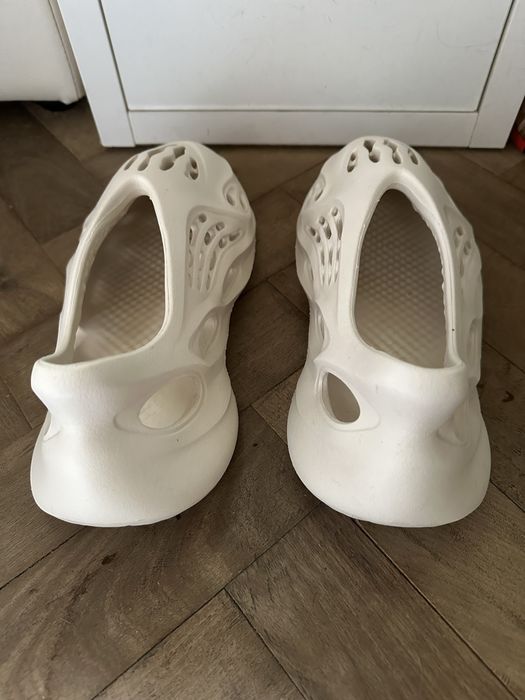 Yeezy foam runner sand autentici