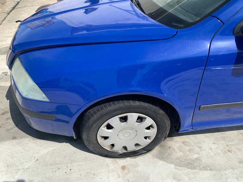 dezmembrez skoda octavia 2 1.4 mpi/hayon octavia 2/faruri octavia 2