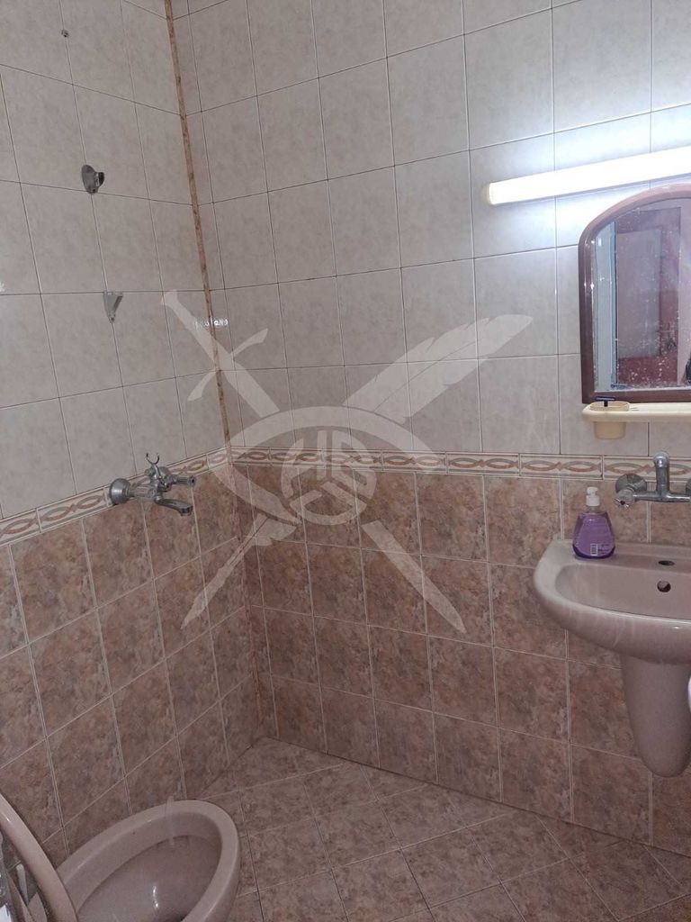 Продава се Къща в Поморие - 660 кв.м за 1091 €/кв.м - Снимка #8