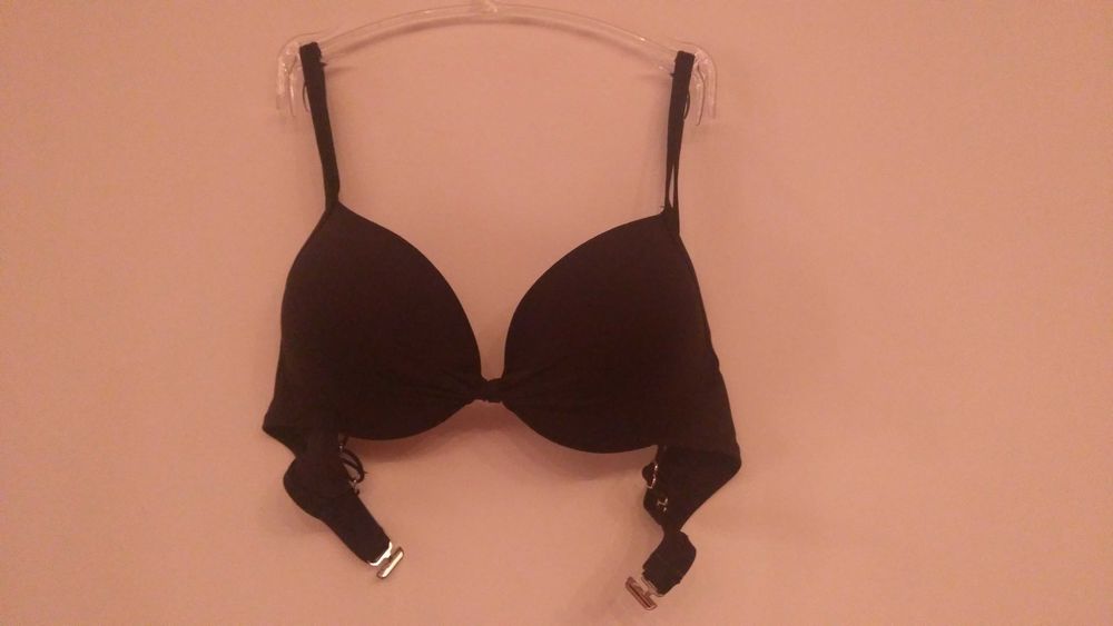 Sutien negru costum de baie (nr 40)