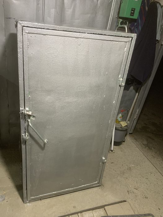 Шкаф металлический