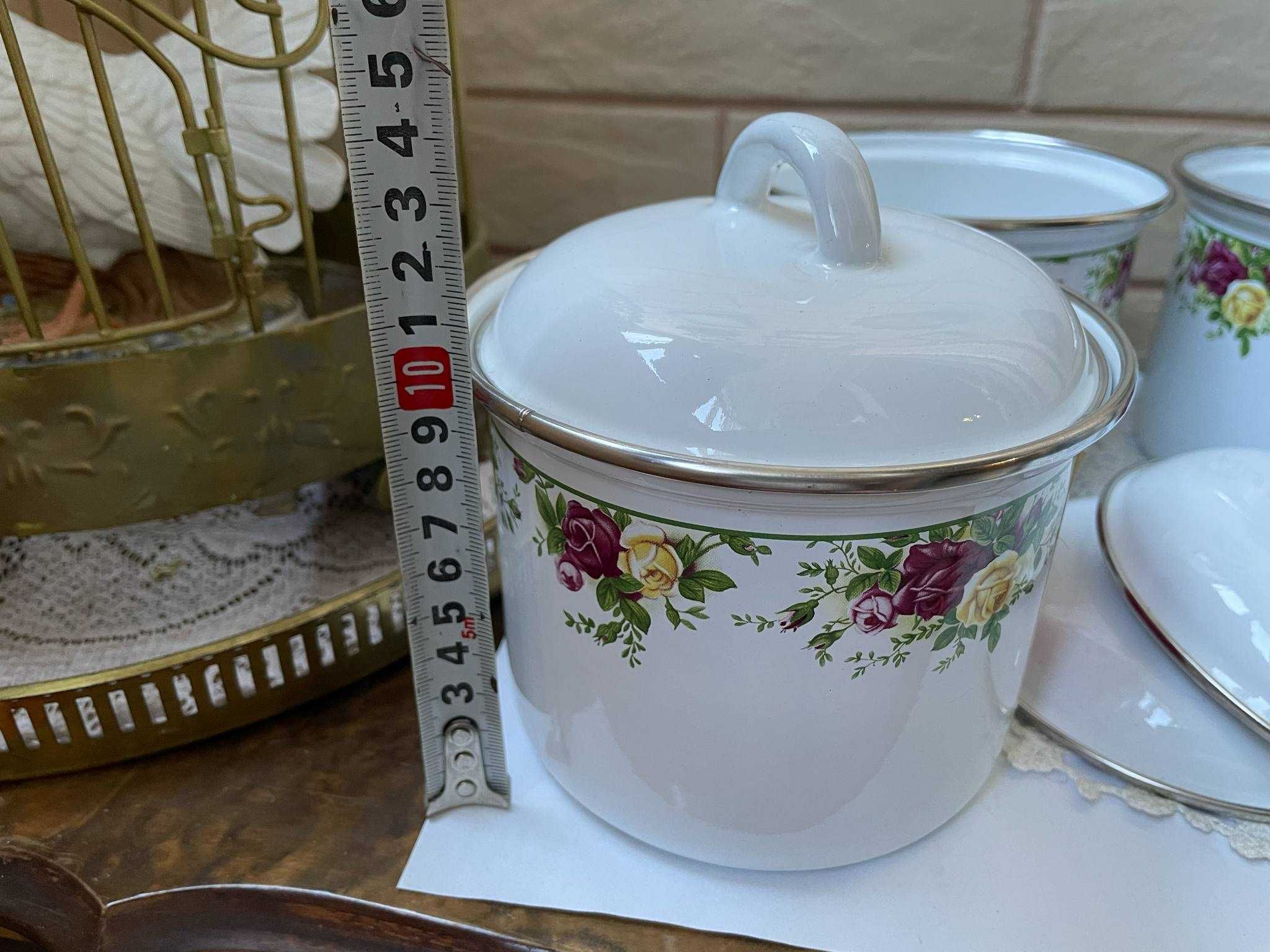 ROYAL ALBERT красиви метални тенджерки