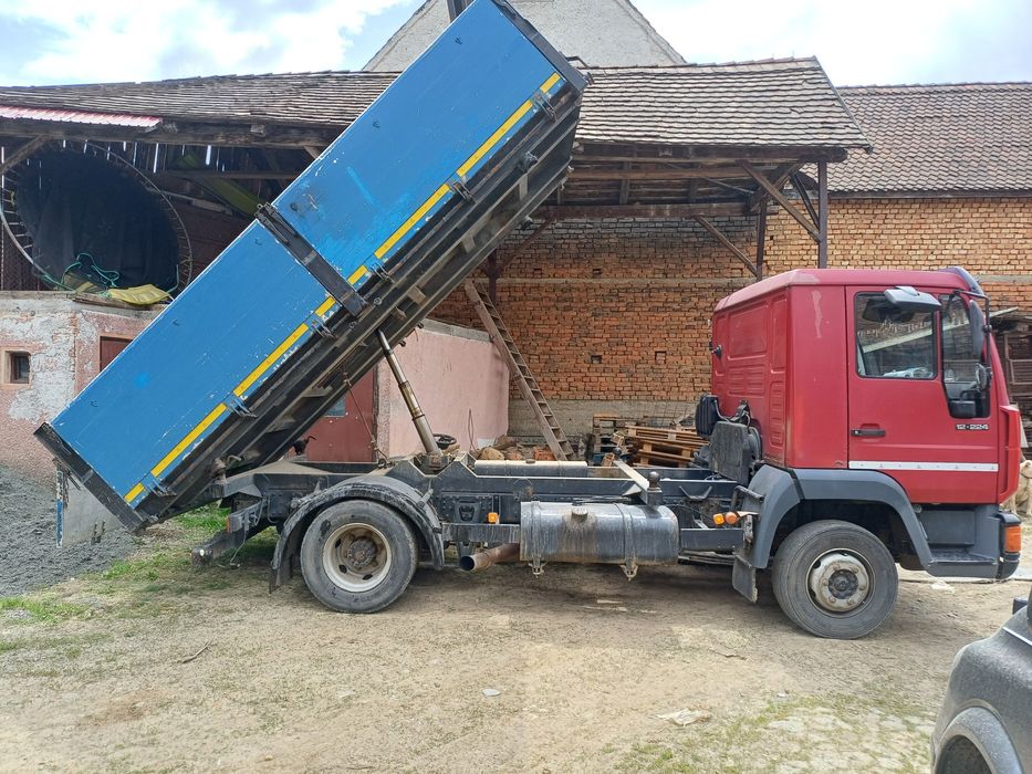 MAN 12.224 Basculant