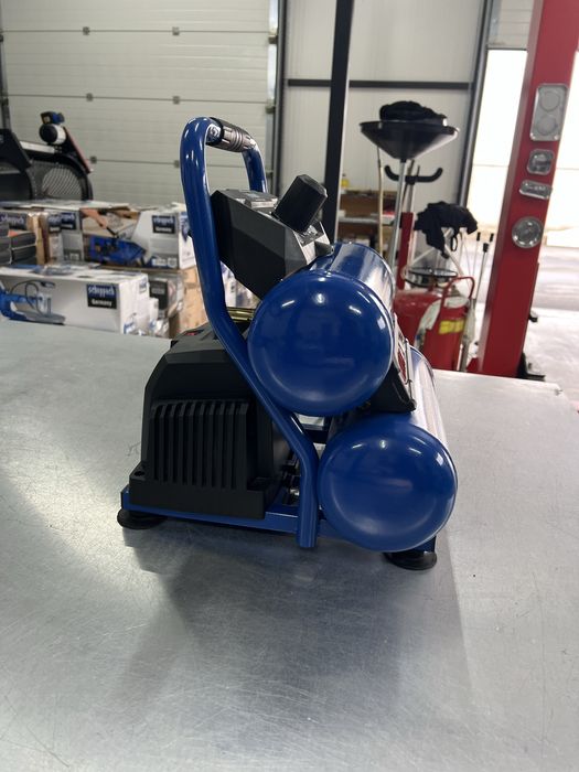 Безмаслен компресор Scheppach HC10 Twin-8 бара,750W