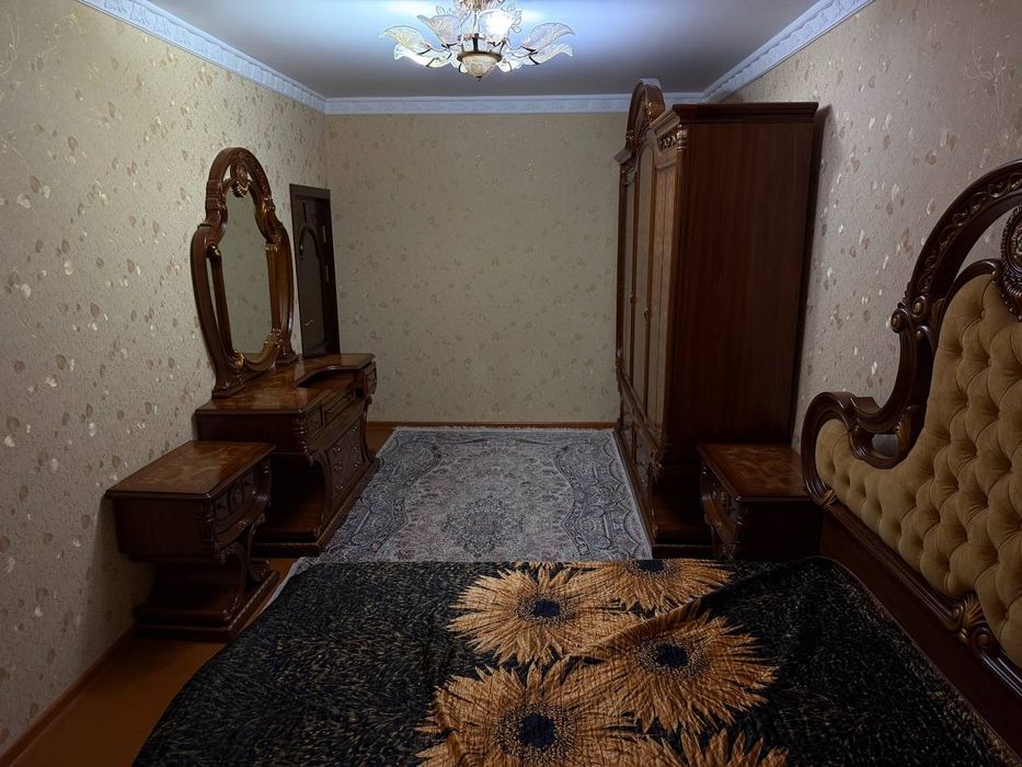 Поодаётся 3х комнатная квартира на 2ом этаже в 6ом микрорайоне