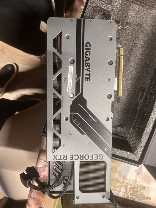 Placa video 4080 super windforce v2 16gb