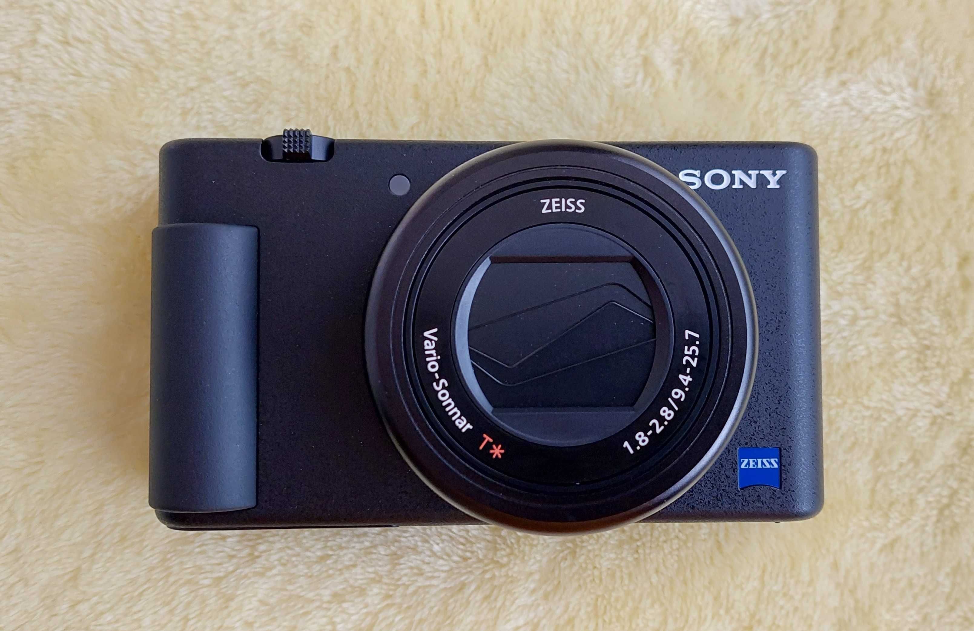 Sony ZV-1 Aparat Foto Compact pentru Vlogging 4K
