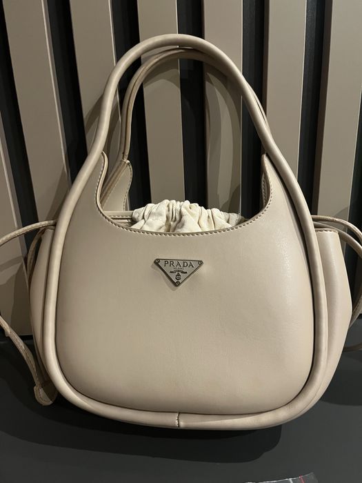 Екрю дамска чанта елегантна