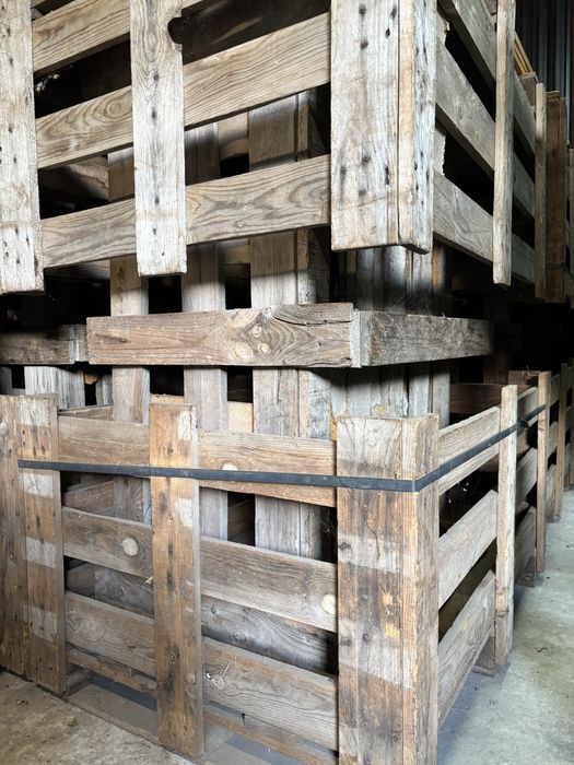 Box paleți din lemn