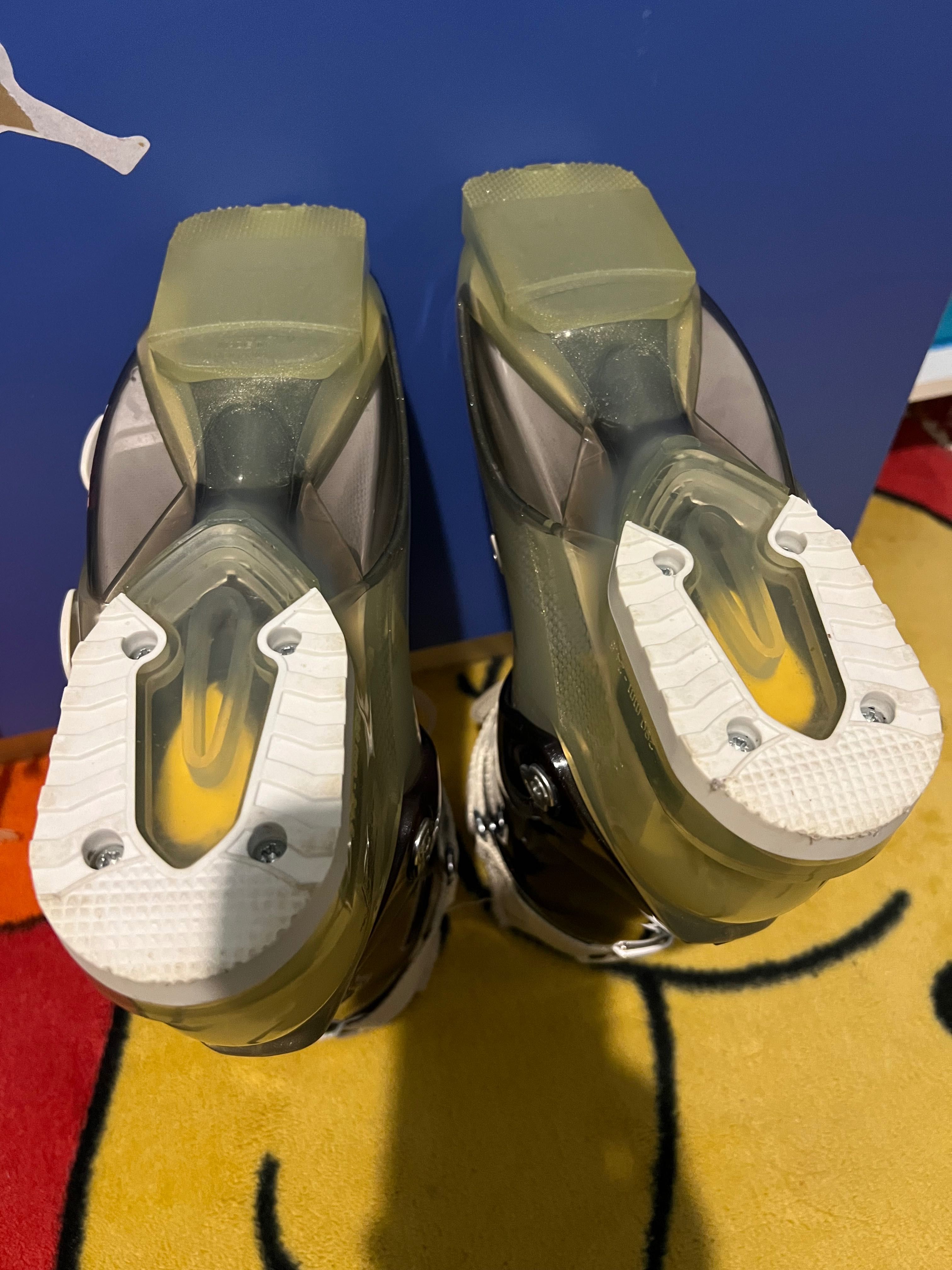 Продавам ски обувки Rossignol electra s3 100