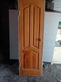 Продам деревянную дверь!