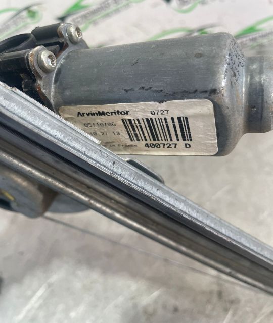 Macara geam fata dreapta electrica 400727 D Dacia Logan prima generat