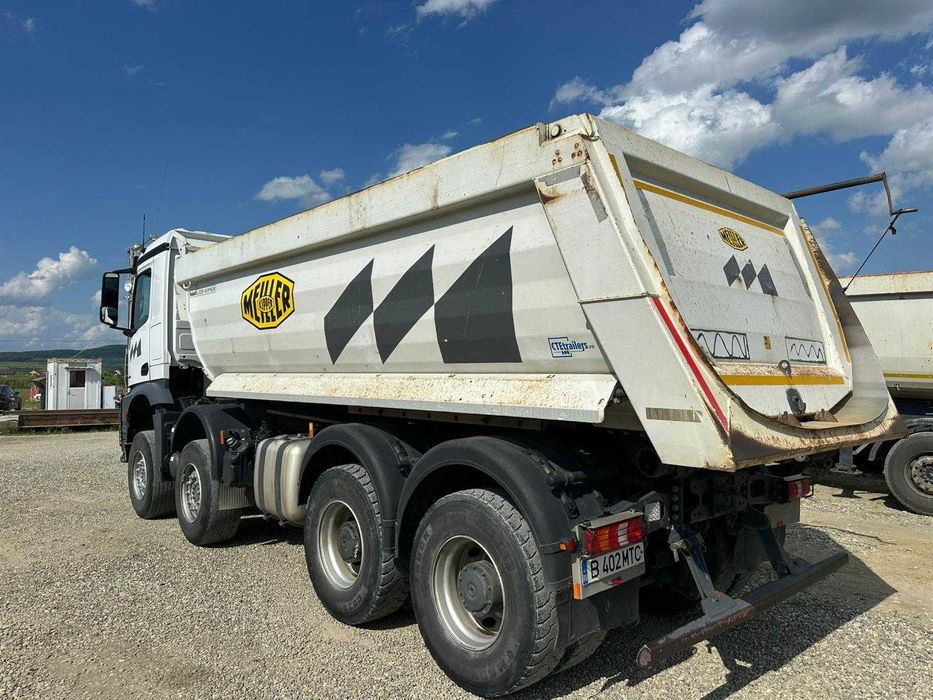 Autobasculanta Mercedes-Benz Arocs 4142