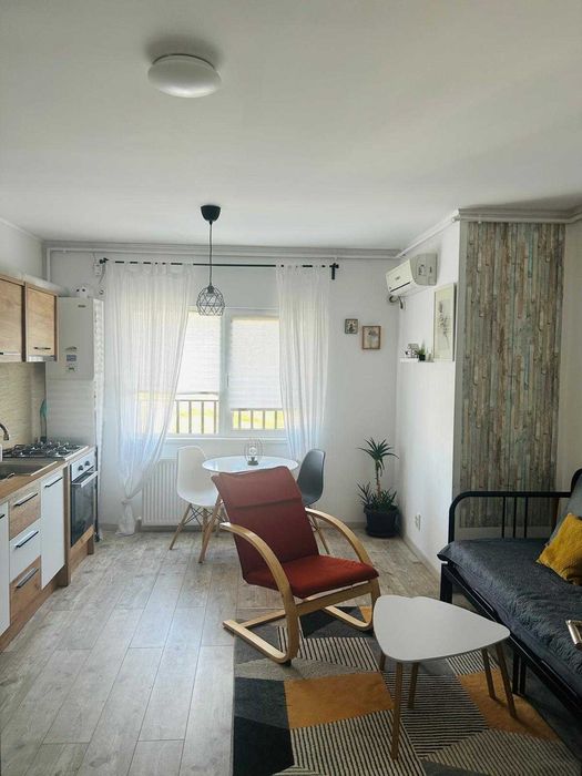 Apartament 2 camere de închiriat loc de parcare Complex Forest Tunari.