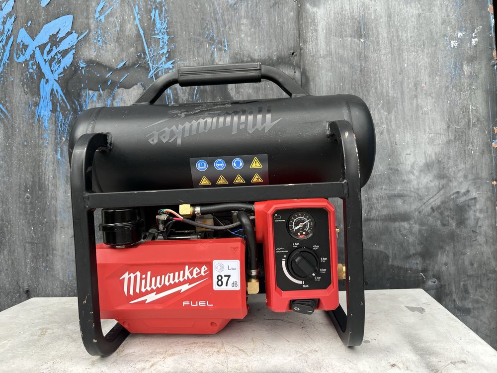 Compresor de aer M18 FUEL Milwaukee