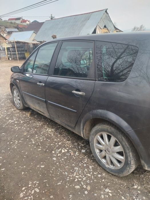 Vând Renault scenic în stare buna