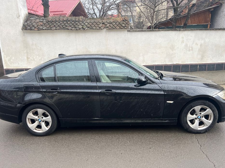 Vând BMW seria 3