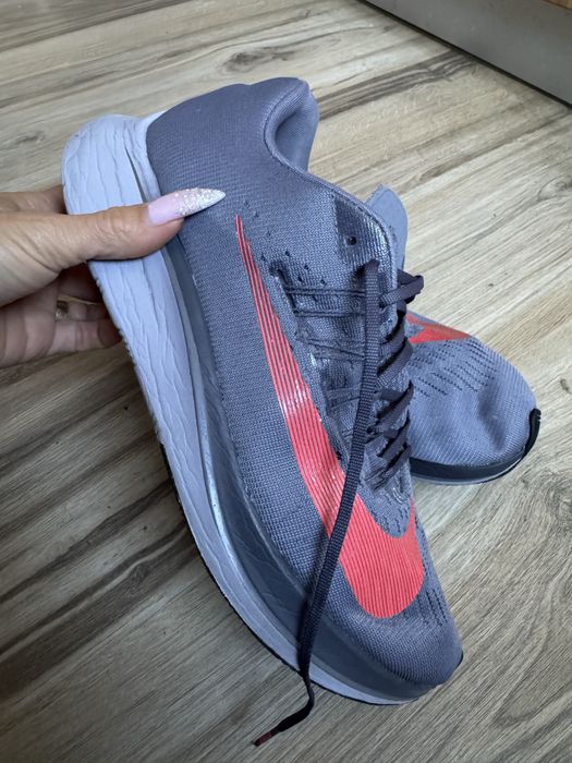 Оригинални мъжки маратонки NIKE ZOOM FLY ! 45,5 н