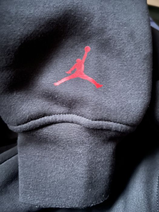 Чисто нов Jordan суичър