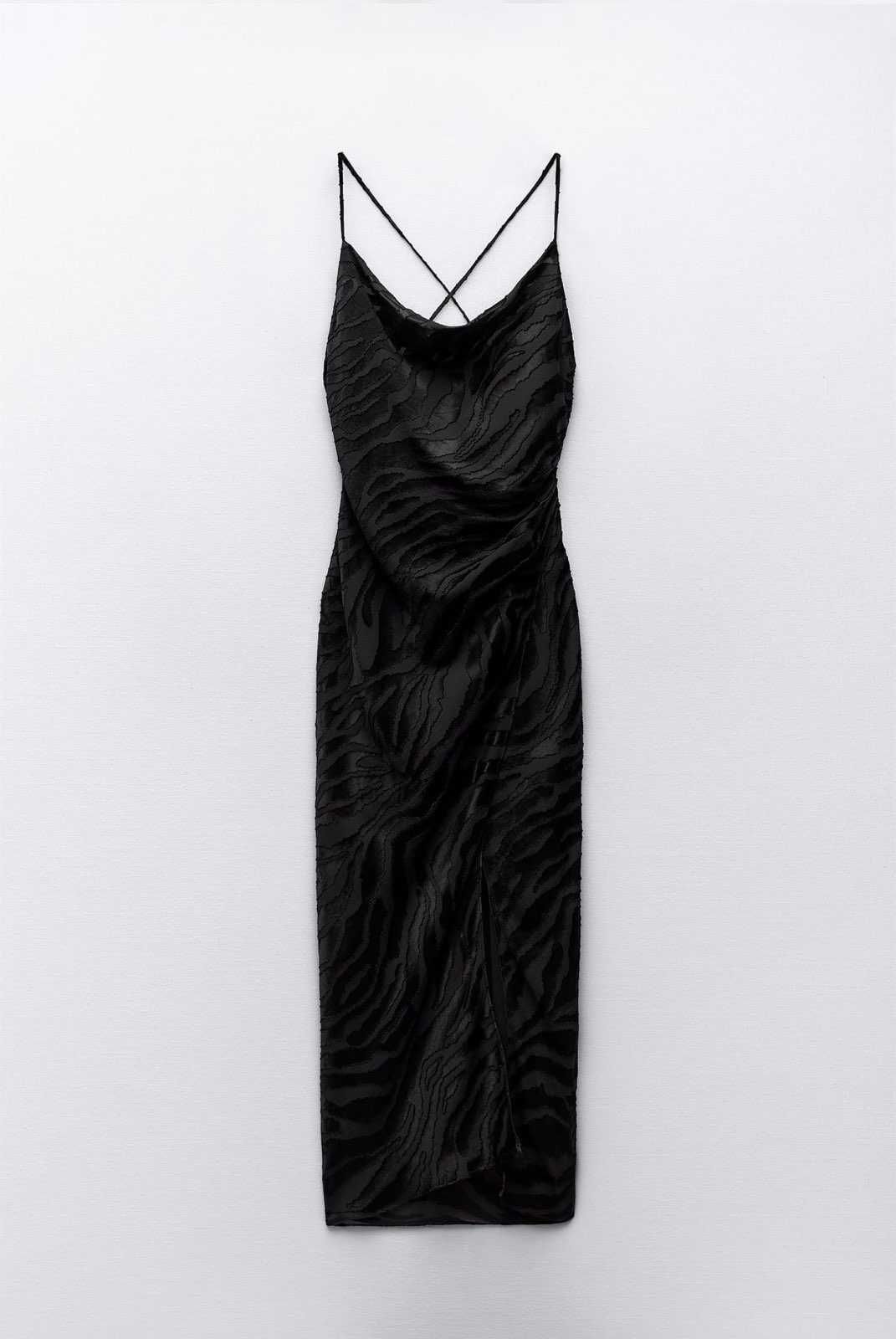 Елегантна черна рокля Zara с анималистични мотиви