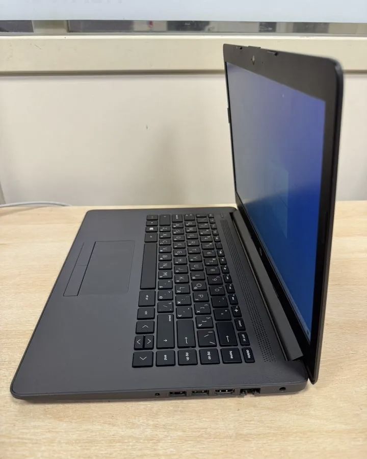 Hp Noutbuk 240g7 i5