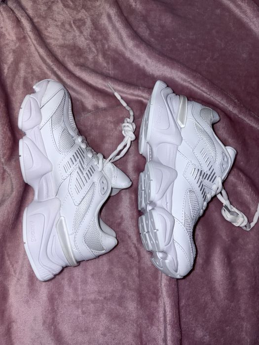 Pantofi 37 New Balance 9060 Alb Albi Noi nepurtati New never worn