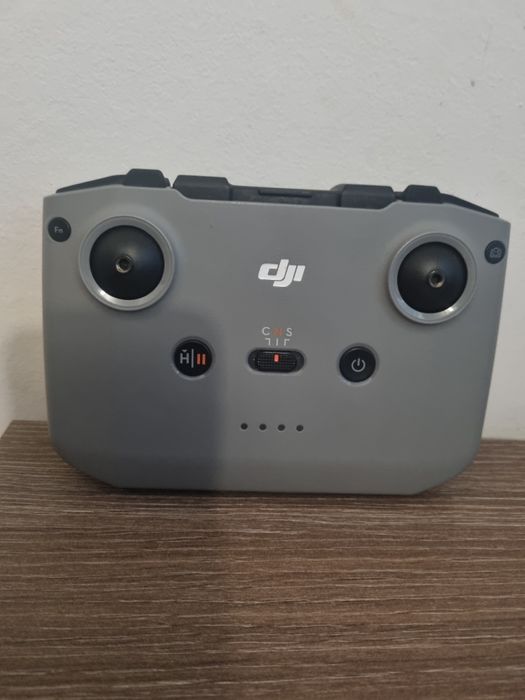 Vand drona DJI NEO + Telecomanda RC-N2