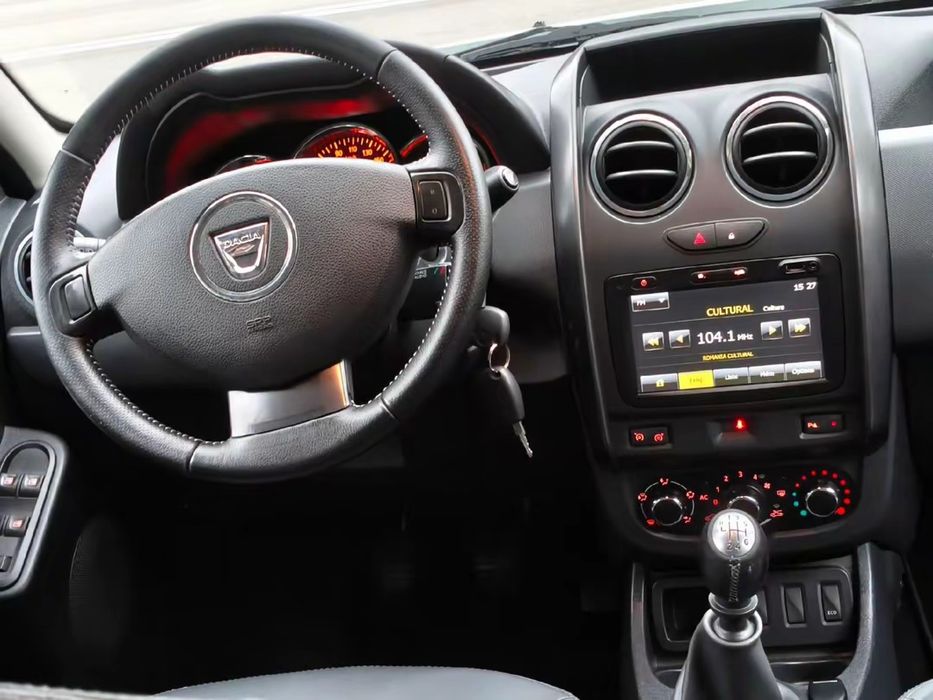 Dacia Duster 1.5 d.c.i /2014 //full Piele