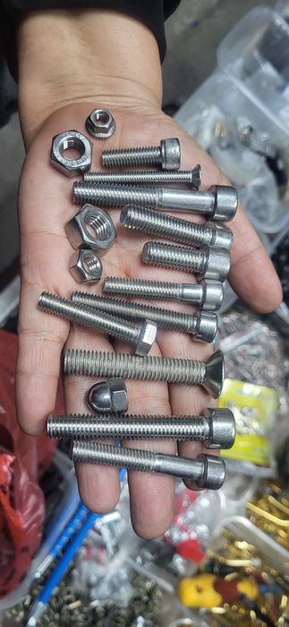 Продам болты гайки нержавейка aisi 308,316