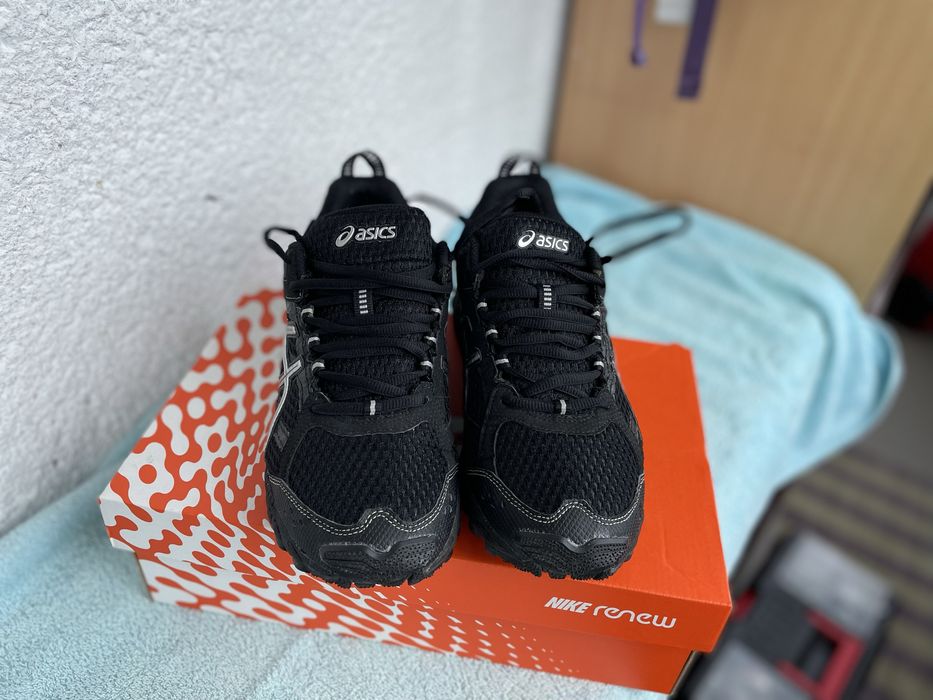 Asics  goretex nr 41 stare ca noi