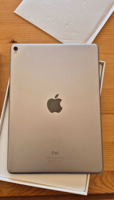 iPad 5th generation 32gb