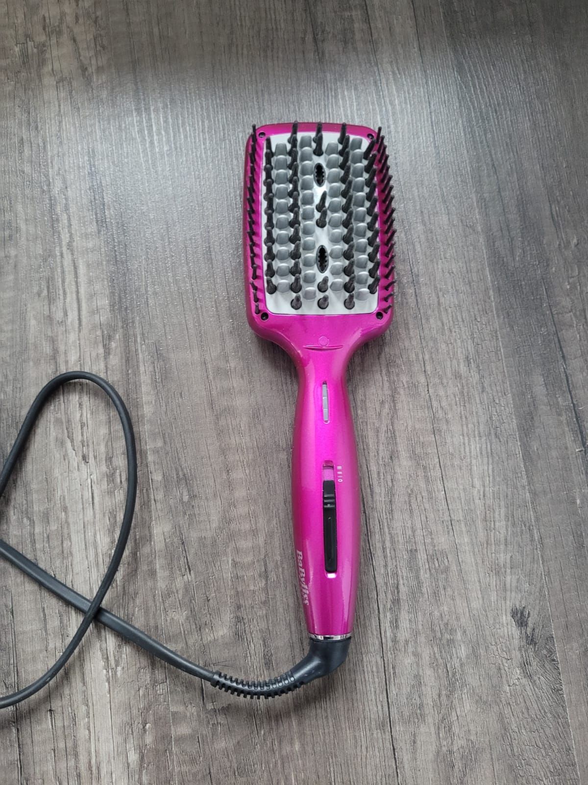 Perie electrica îndreptat par babyliss