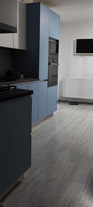 Vand apartament 4 camere