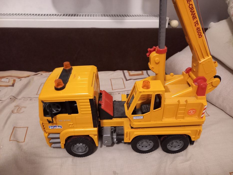 Macara de jucarie Bruder