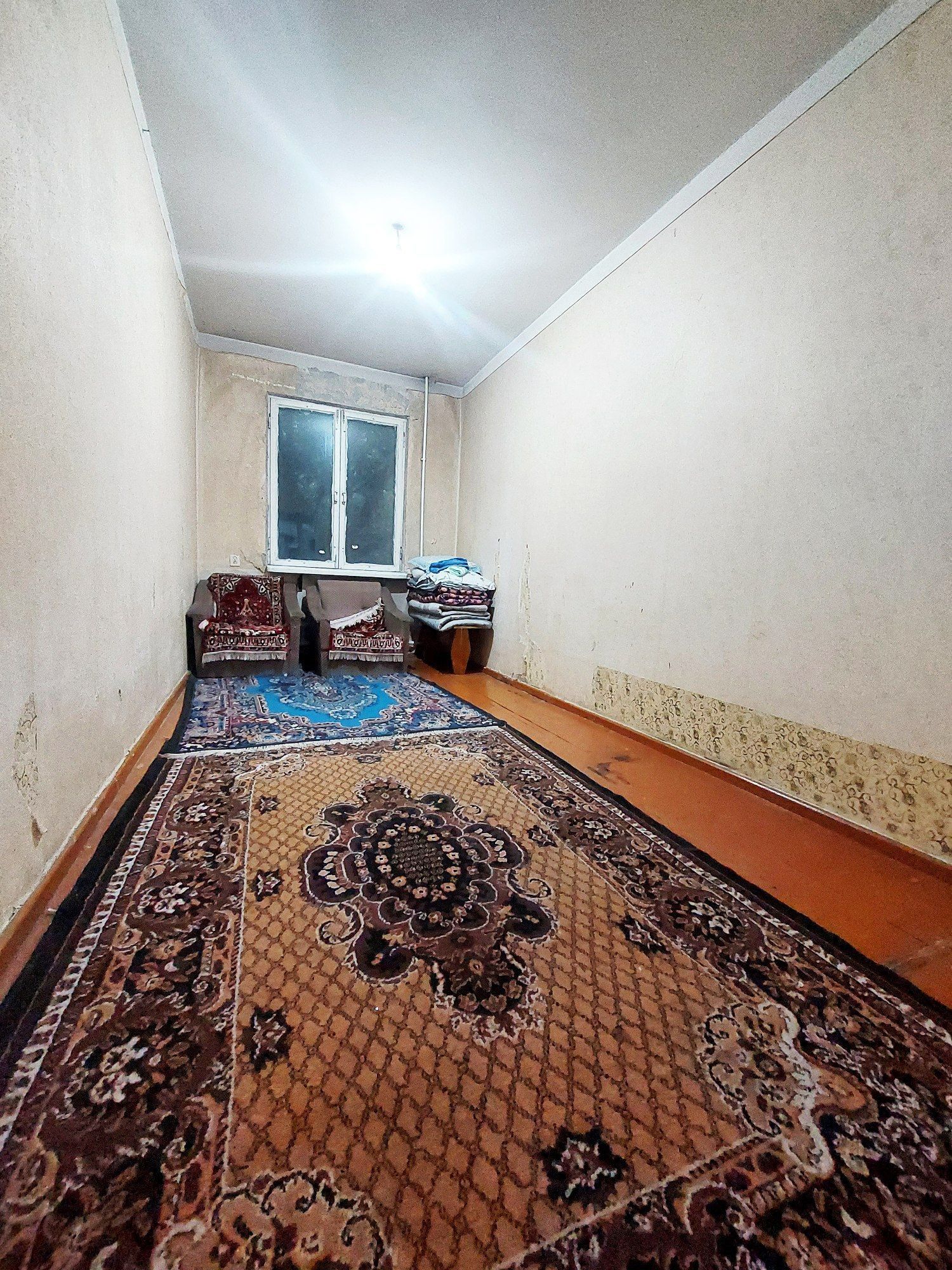 Продается квартира 
Чиланзар 12
2/3/4
Балкон 1,5×3
48м³