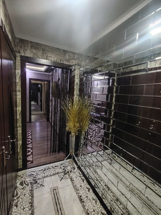 Квартира сотилади Зудлик билан