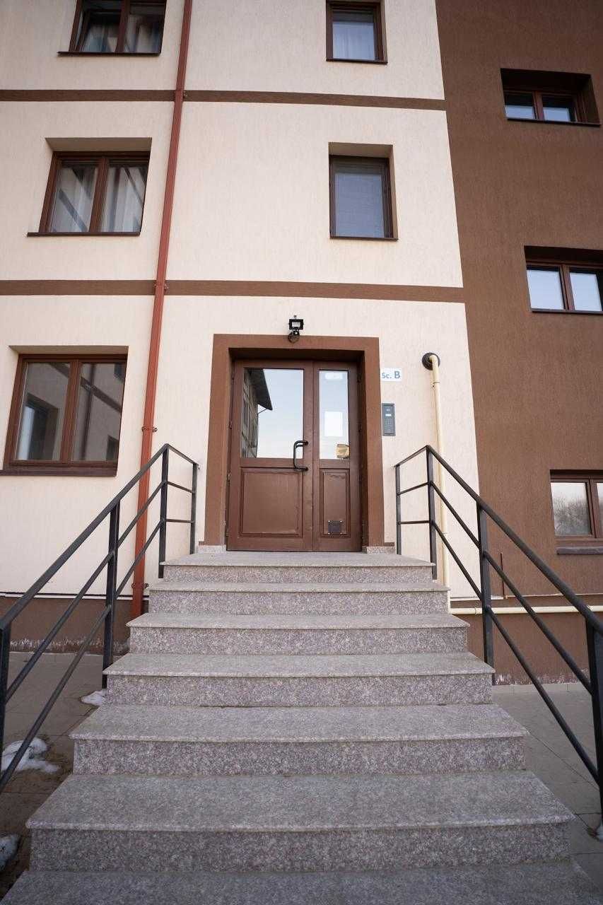 2 camere decomandat 70 mp mobilat an 2023 etaj 2 lift  parcare proprie