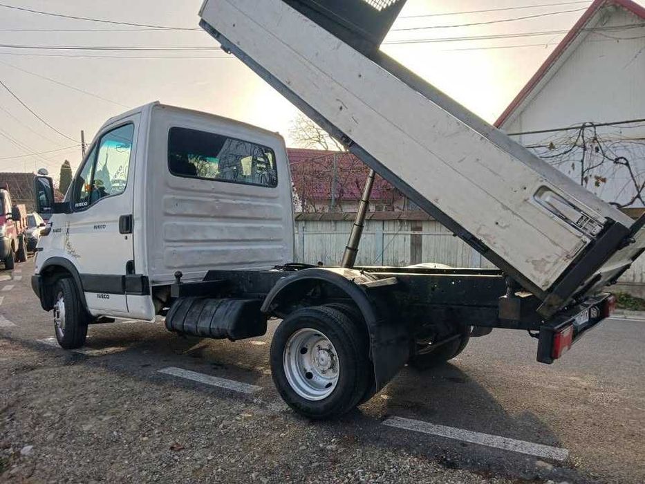 Iveco daily basculabil pe 3 parti, an fabricatie 2006