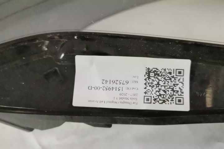 Десен фар Оригинален LED Авариран Тесла / Tesla Model 3 1 [2017, 2018,
