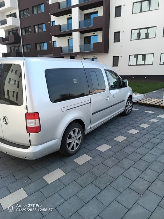 Vând vw Caddy 2009