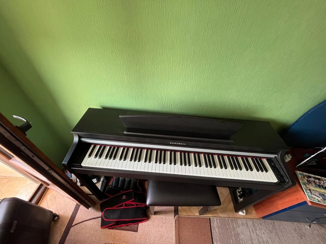 Пияно  на KURZWEIL