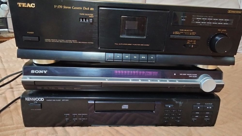 Deck Teac V-370, Cd player Kenwood DPF-1010, DVD Sony cu amplificator
