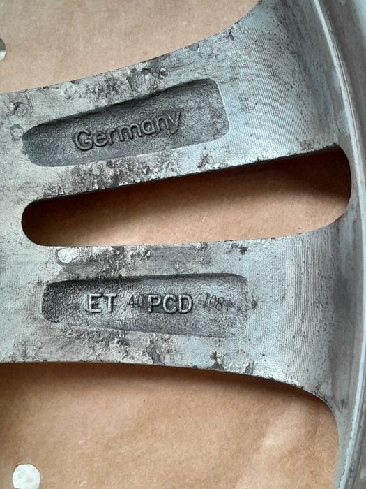 Vand set de Jante r17 cu amvelope de iarnă