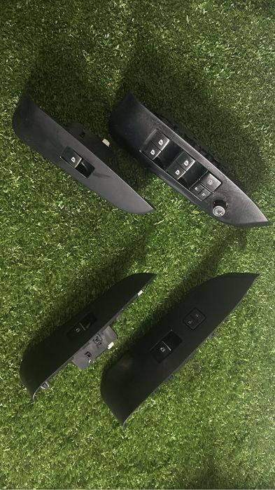 Пульт управление стеклоподьемником Тойота Хайландер 13-19г