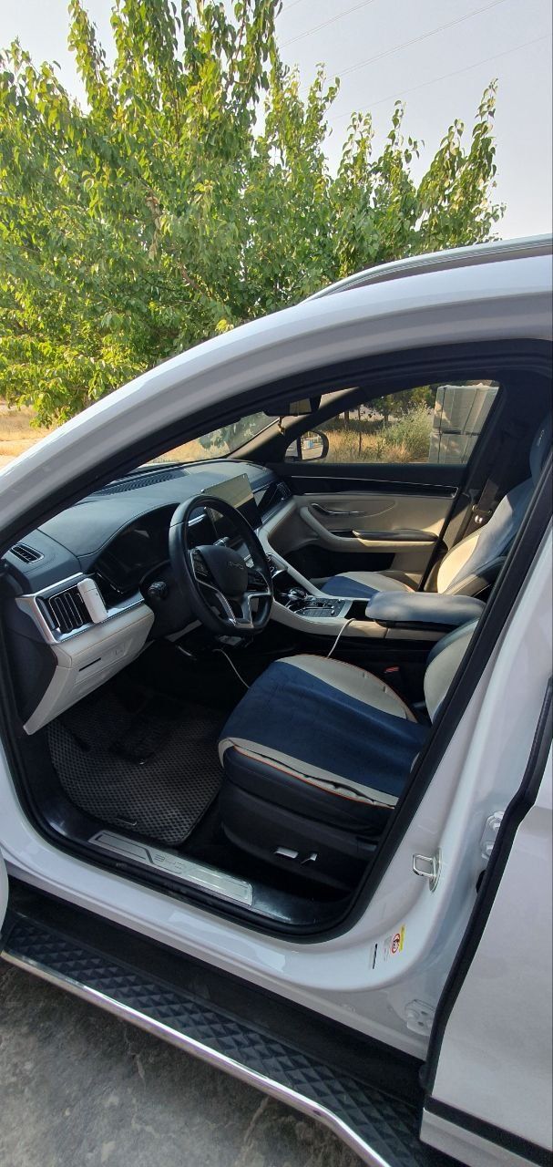 Byd song plus DM-i gibrid. 2 pozitsiya 1.5 atmosferniy