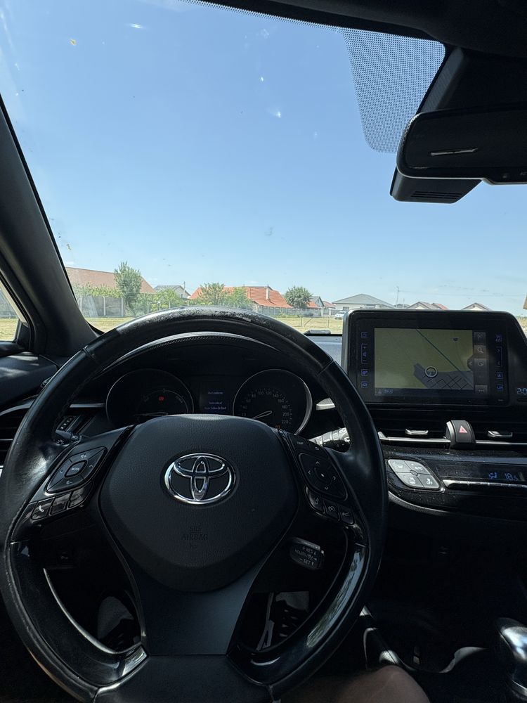Toyota C-HR Hybrid 2017